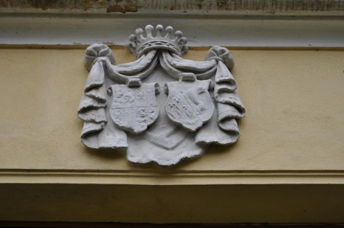 Erb hospodárskej budovy Wießenau