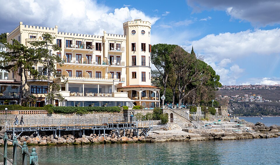 Villa Neptun, Opatija